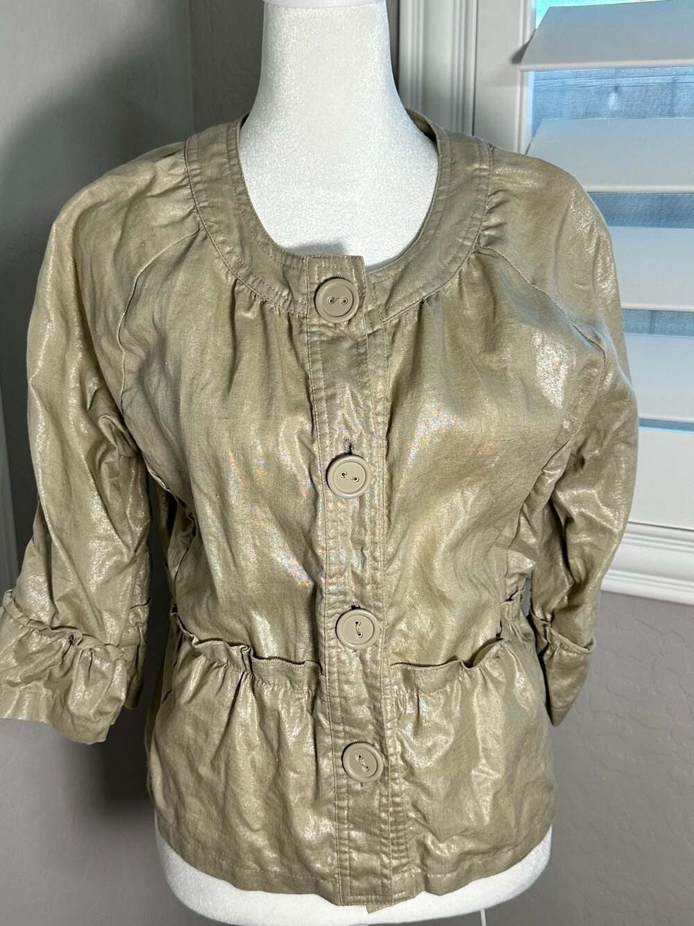 Lucy & Laurel Metallic Gold 100% Linen Ruffled Button Up Jacket Size M